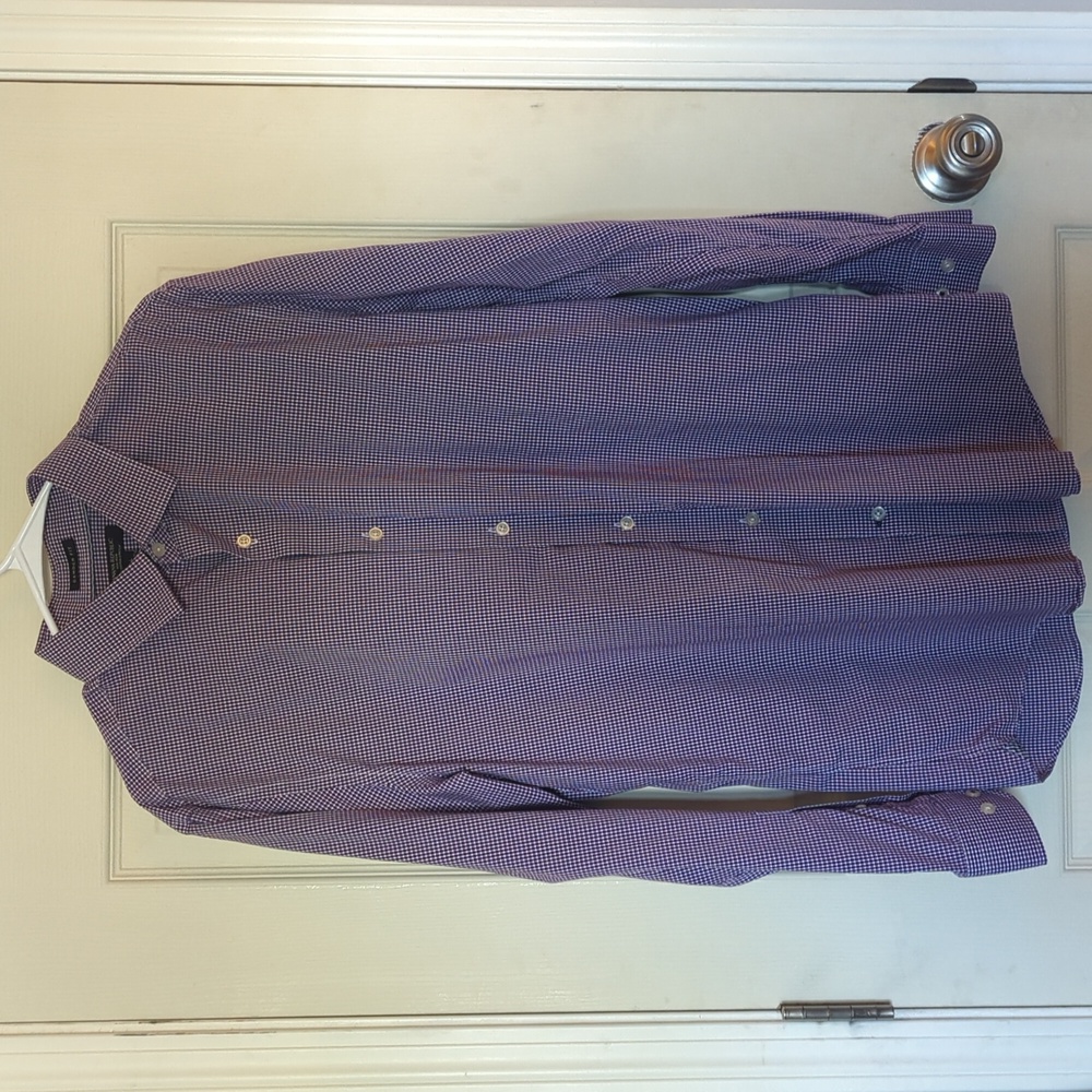 Men's Banana Republic purple and white gingham button up.